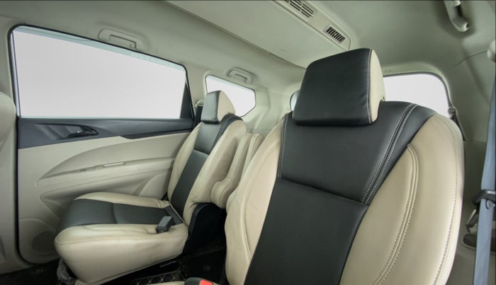 2018 Mahindra MARAZZO M2 7STR, Diesel, Manual, 49,540 km, Right Side Rear Door Cabin