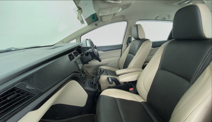 2018 Mahindra MARAZZO M2 7STR, Diesel, Manual, 49,540 km, Right Side Front Door Cabin