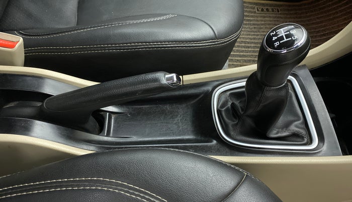 2021 Maruti Ciaz ZETA 1.5 SHVS MT PETROL, Petrol, Manual, 42,051 km, Gear Lever