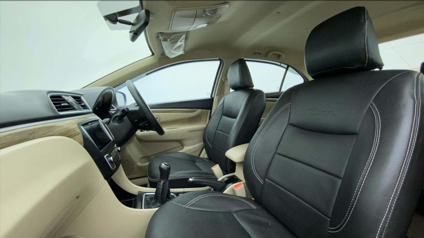 2021 Maruti Ciaz ZETA 1.5 SHVS MT PETROL, Petrol, Manual, 42,051 km, Right Side Front Door Cabin