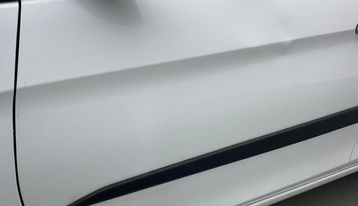 2021 Maruti Ciaz ZETA 1.5 SHVS MT PETROL, Petrol, Manual, 42,051 km, Front passenger door - Slightly dented