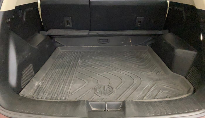 2021 MG HECTOR SHARP 1.5 DCT PETROL, Petrol, Automatic, 35,876 km, Boot Inside