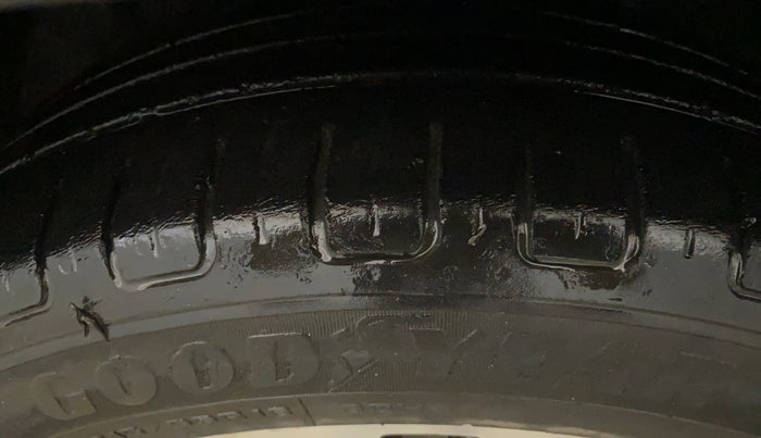 2021 MG HECTOR SHARP 1.5 DCT PETROL, Petrol, Automatic, 35,876 km, Left Front Tyre Tread