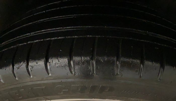 2021 MG HECTOR SHARP 1.5 DCT PETROL, Petrol, Automatic, 35,876 km, Left Rear Tyre Tread