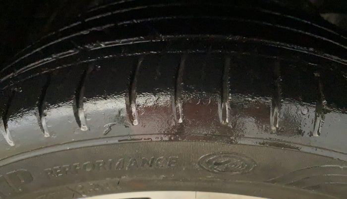 2021 MG HECTOR SHARP 1.5 DCT PETROL, Petrol, Automatic, 35,876 km, Right Front Tyre Tread