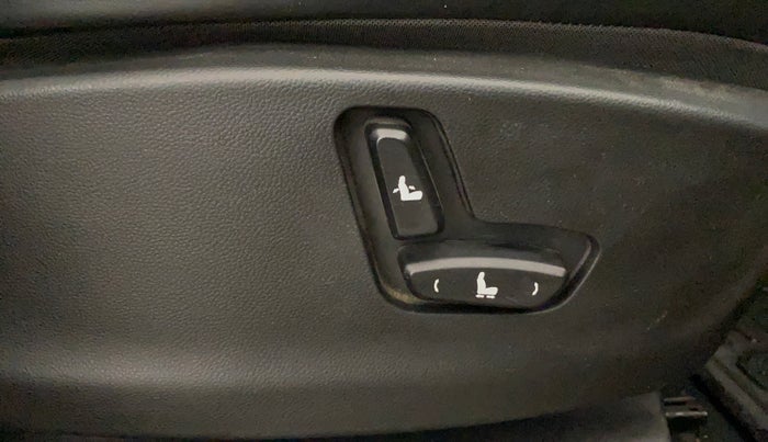 2021 MG HECTOR SHARP 1.5 DCT PETROL, Petrol, Automatic, 35,876 km, Driver Side Adjustment Panel
