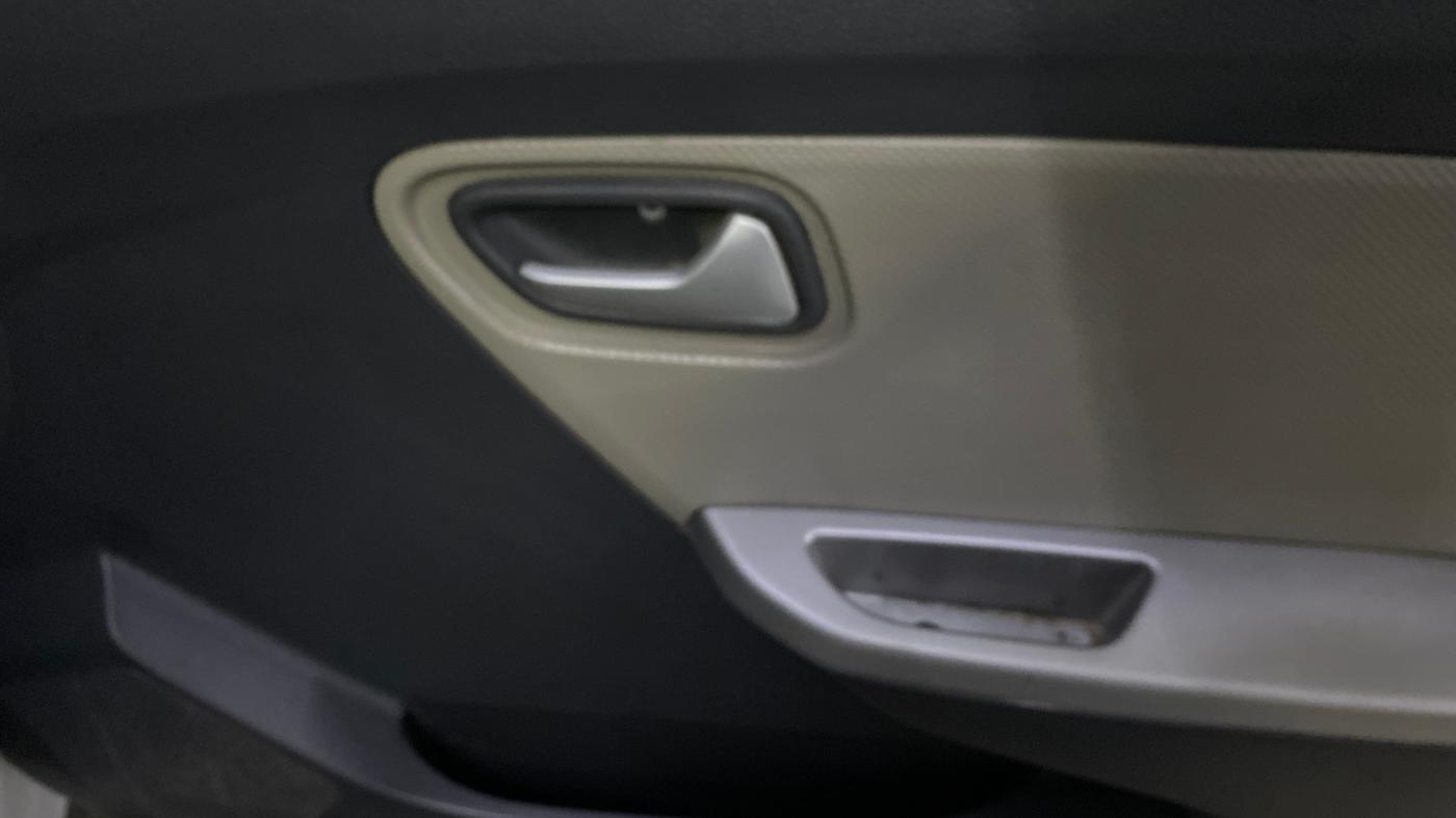 2018 Maruti Alto K10 VXI (O) AMT, Petrol, Automatic, 95,256 km, Driver Side Door Panels Control