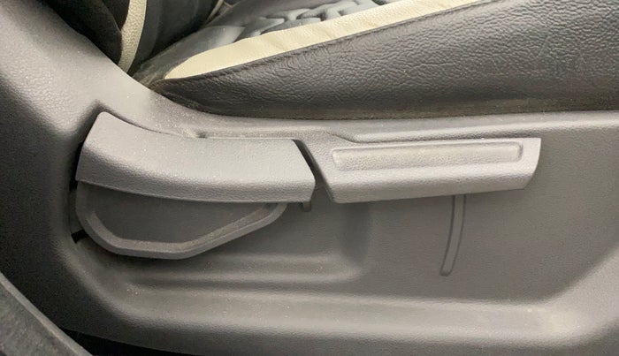 2020 Hyundai AURA S 1.2, Petrol, Manual, 52,404 km, Driver Side Adjustment Panel