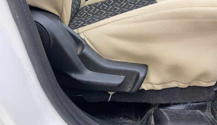 2020 Maruti Swift LXI, Petrol, Manual, 50,239 km, Driver Side Adjustment Panel