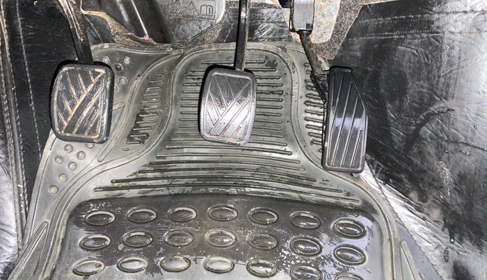 2020 Maruti Swift LXI, Petrol, Manual, 50,239 km, Pedals