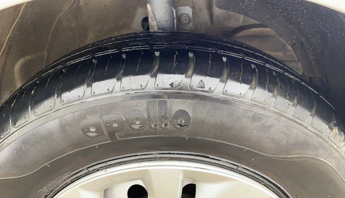 2020 Maruti Swift LXI, Petrol, Manual, 50,239 km, Right Front Tyre Tread