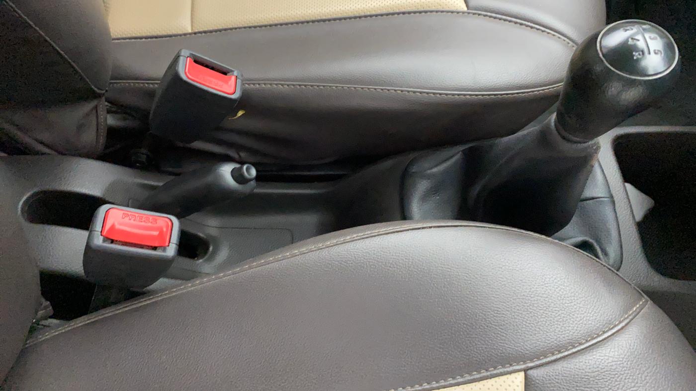2015 Hyundai Eon ERA PLUS, Petrol, Manual, 20,091 km, Gear Lever