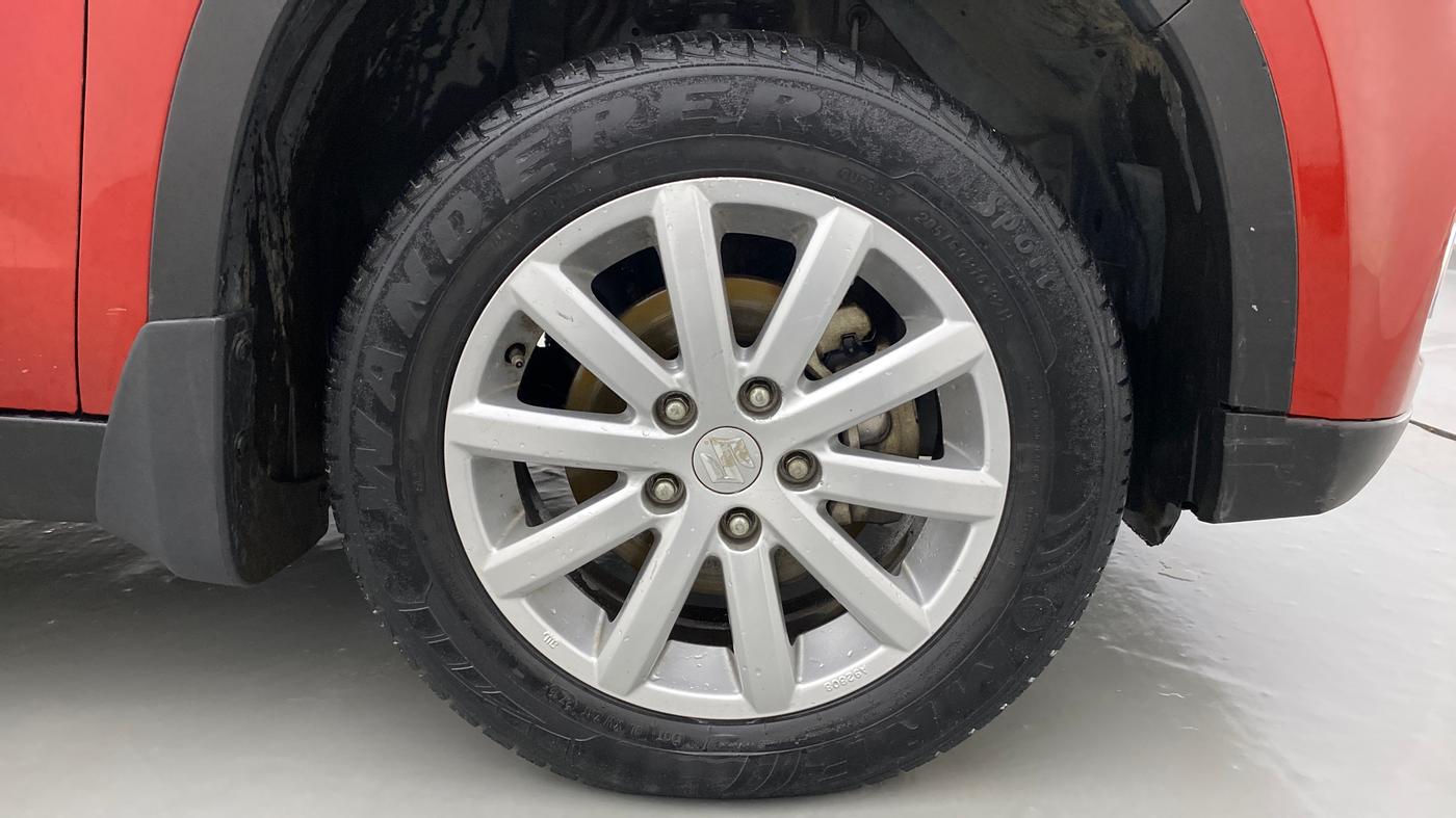 2016 Maruti Vitara Brezza LDI OPT, Diesel, Manual, 30,501 km, Right Front Wheel
