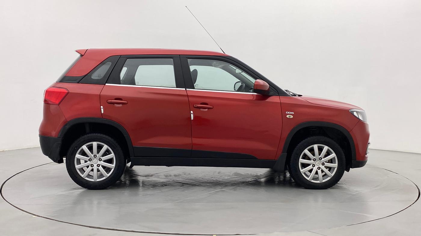 2016 Maruti Vitara Brezza LDI OPT, Diesel, Manual, 30,501 km, Right Side