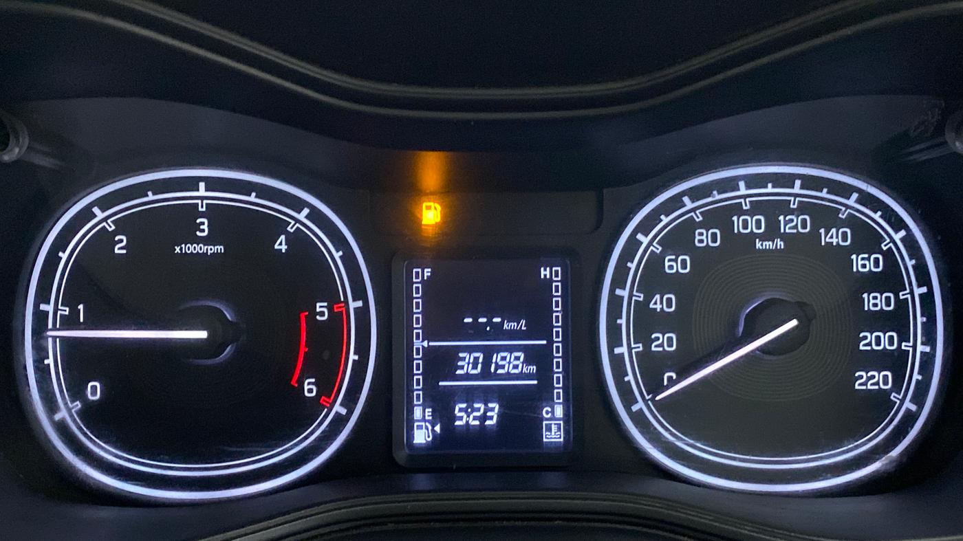 2016 Maruti Vitara Brezza LDI OPT, Diesel, Manual, 30,501 km, Odometer Image