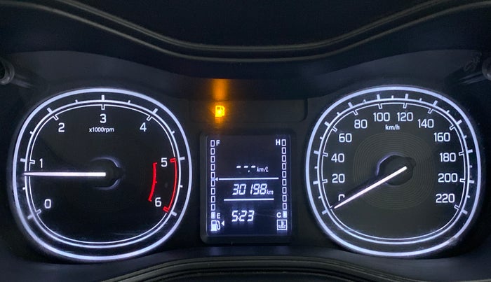 2016 Maruti Vitara Brezza LDI OPT, Diesel, Manual, 30,501 km, Odometer Image