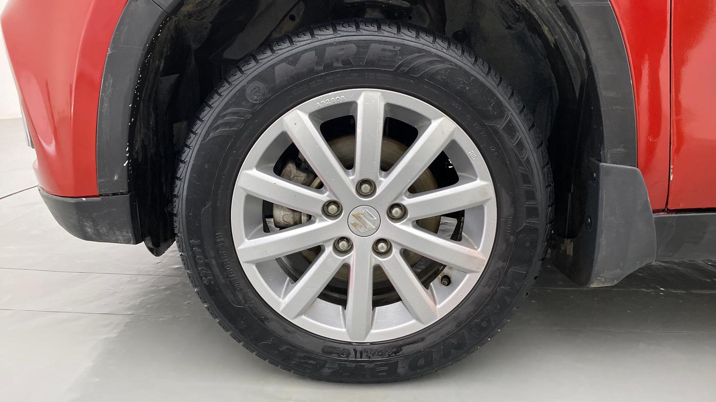 2016 Maruti Vitara Brezza LDI OPT, Diesel, Manual, 30,501 km, Left Front Wheel