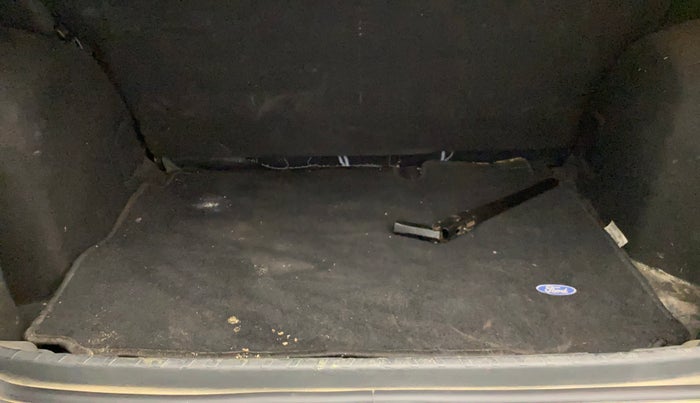 2020 Ford Ecosport TITANIUM 1.5L DIESEL, Diesel, Manual, 1,47,695 km, Boot Inside