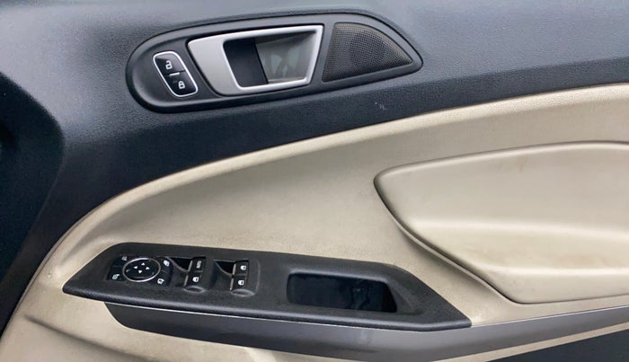 2020 Ford Ecosport TITANIUM 1.5L DIESEL, Diesel, Manual, 1,47,695 km, Driver Side Door Panels Control