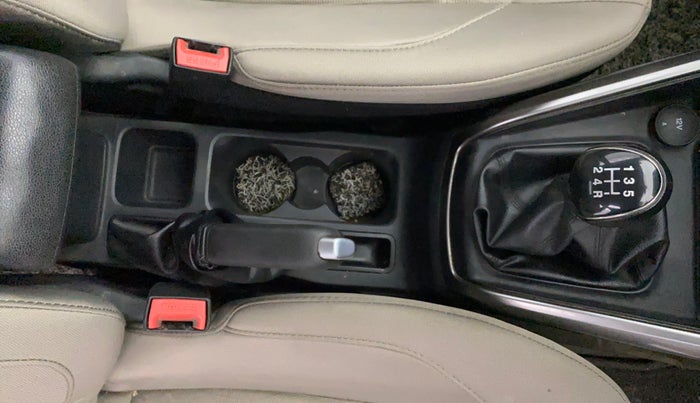 2020 Ford Ecosport TITANIUM 1.5L DIESEL, Diesel, Manual, 1,47,695 km, Gear Lever