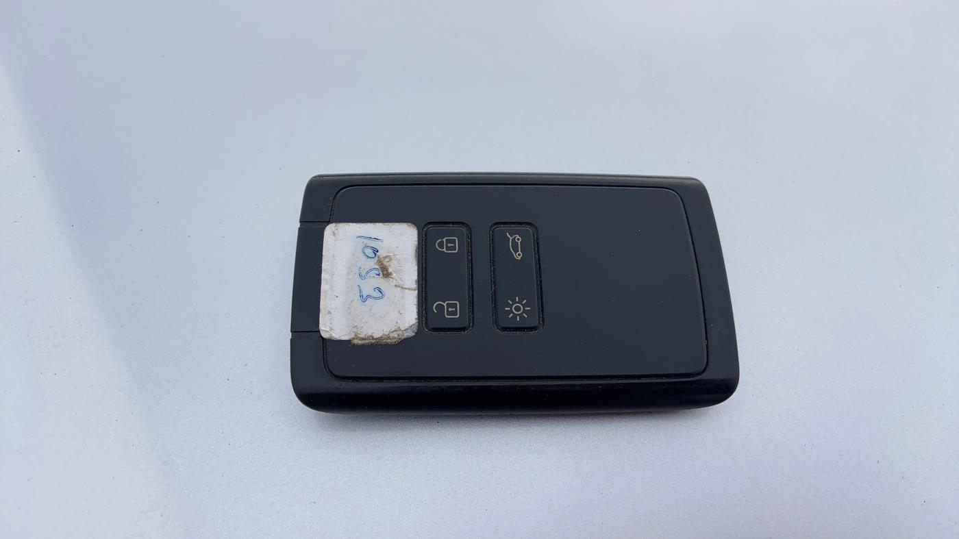 2021 Renault Kiger RXZ TURBO MT, Petrol, Manual, 73,102 km, Key Close Up