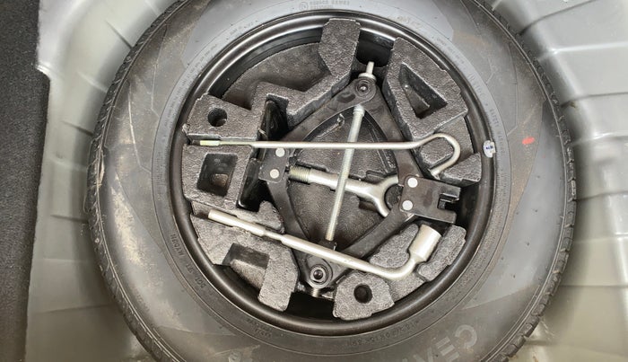 2022 Tata PUNCH CREATIVE  AMT, Petrol, Automatic, 68,887 km, Spare Tyre