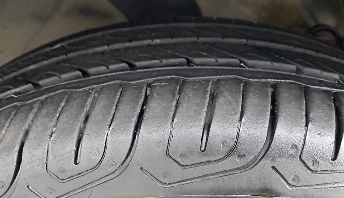 2016 Honda Brio 1.2 VX AT I VTEC, Petrol, Automatic, 14,872 km, Left Front Tyre Tread