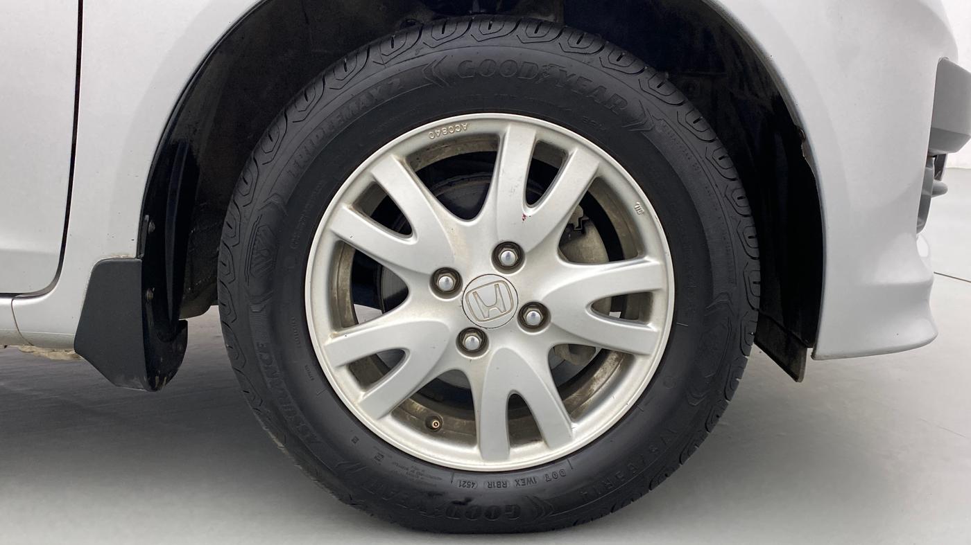 2016 Honda Brio 1.2 VX AT I VTEC, Petrol, Automatic, 14,872 km, Right Front Wheel