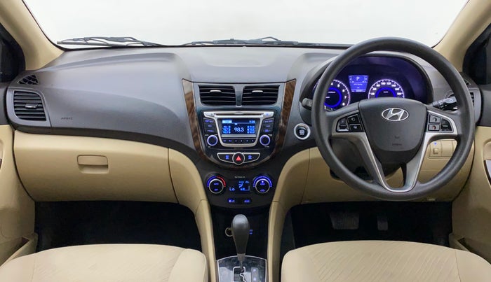 2015 Hyundai Verna FLUIDIC 4S1.6 VTVT S O AT, Petrol, Automatic, 32,301 km, Dashboard