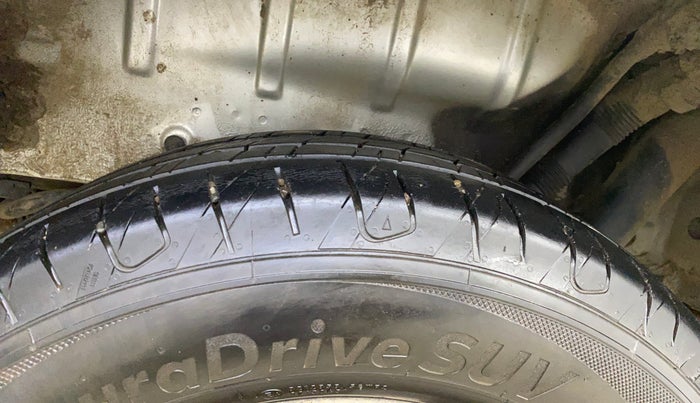 2018 Mahindra MARAZZO M4 8 STR, Diesel, Manual, 84,331 km, Left Rear Tyre Tread