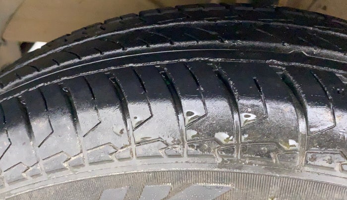 2022 Maruti Dzire LXI, Petrol, Manual, 9,541 km, Left Front Tyre Tread