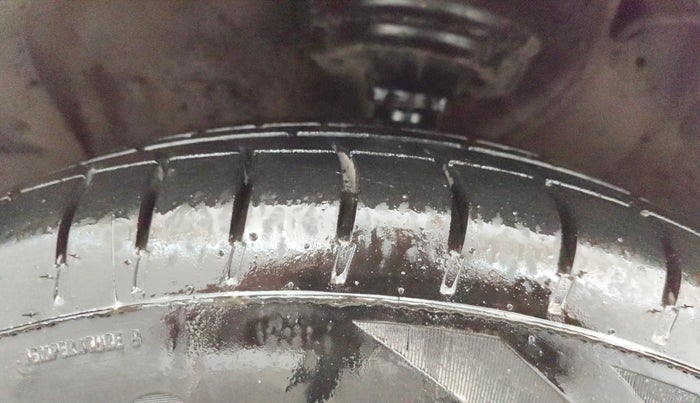 2015 Hyundai Creta SX PLUS 1.6 PETROL, Petrol, Manual, 58,703 km, Left Front Tyre Tread