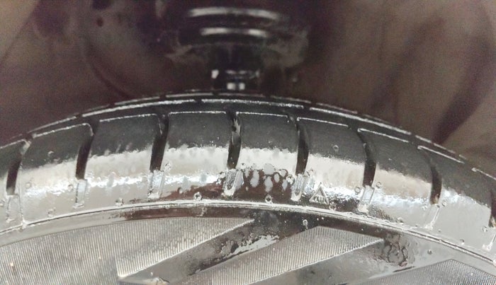 2015 Hyundai Creta SX PLUS 1.6 PETROL, Petrol, Manual, 58,703 km, Right Front Tyre Tread