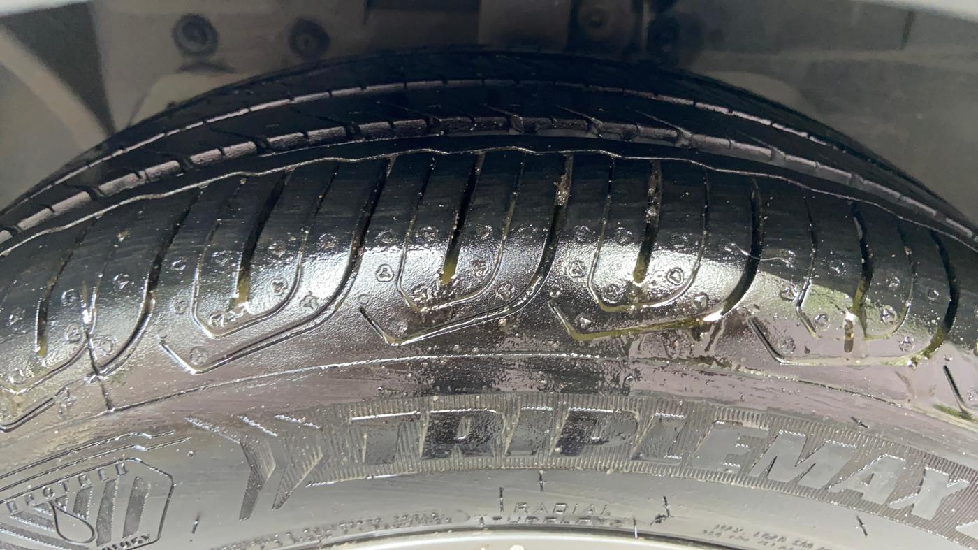 2020 Ford FREESTYLE TITANIUM 1.2 PETROL, Petrol, Manual, 46,696 km, Left Front Tyre Tread