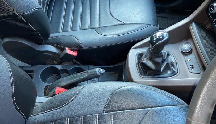 2020 Ford FREESTYLE TITANIUM 1.2 PETROL, Petrol, Manual, 46,677 km, Gear Lever