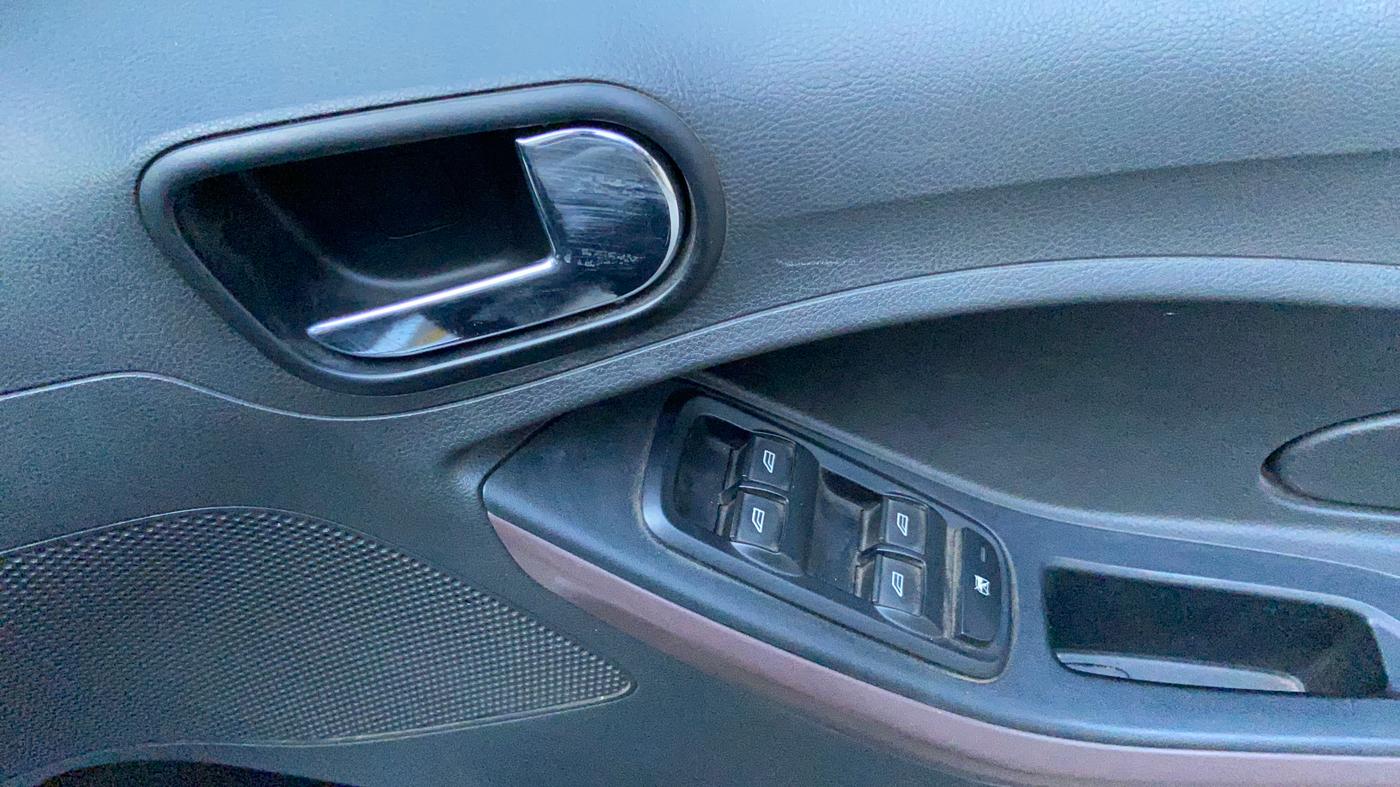 2020 Ford FREESTYLE TITANIUM 1.2 PETROL, Petrol, Manual, 46,696 km, Driver Side Door Panels Control