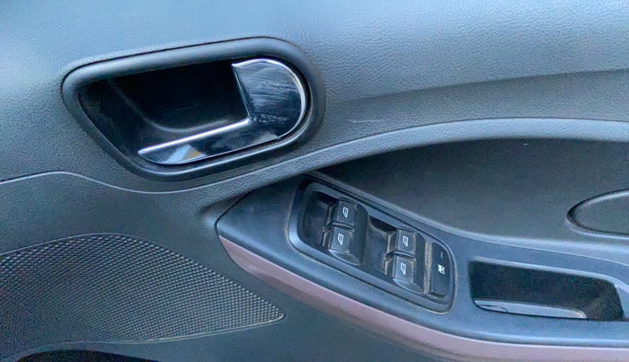 2020 Ford FREESTYLE TITANIUM 1.2 PETROL, Petrol, Manual, 46,677 km, Driver Side Door Panels Control