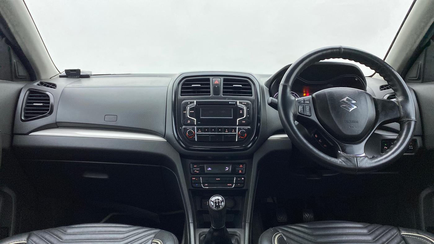 2018 Maruti Vitara Brezza ZDI, Diesel, Manual, 51,587 km, Dashboard