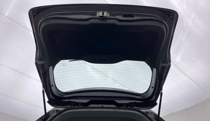 2018 Maruti Vitara Brezza ZDI, Diesel, Manual, 51,587 km, Boot Door Open