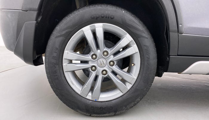 2018 Maruti Vitara Brezza ZDI, Diesel, Manual, 51,587 km, Right Rear Wheel