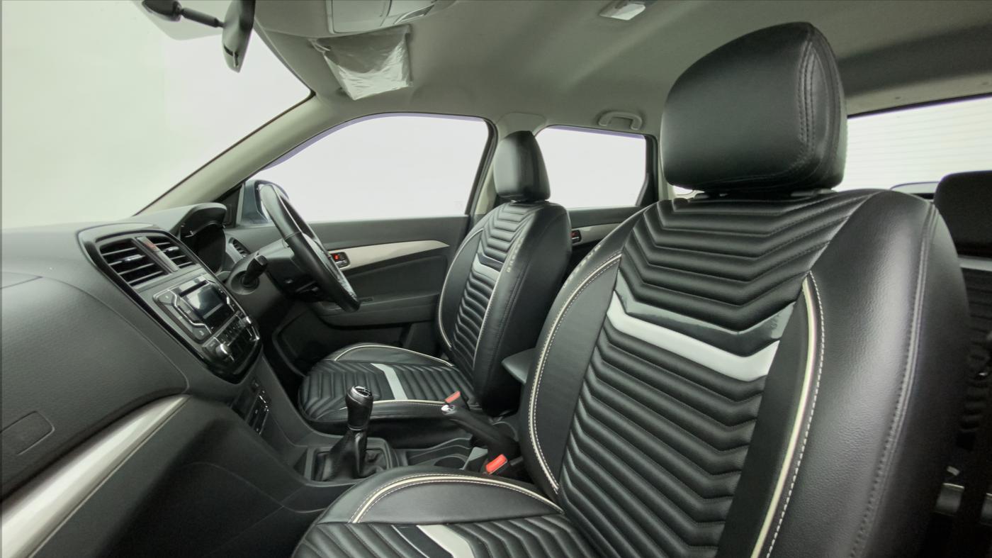 2018 Maruti Vitara Brezza ZDI, Diesel, Manual, 51,587 km, Right Side Front Door Cabin