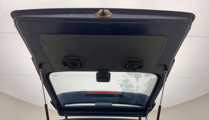 2016 Maruti OMNI E 8 STR, Petrol, Manual, 52,457 km, Boot Door Open