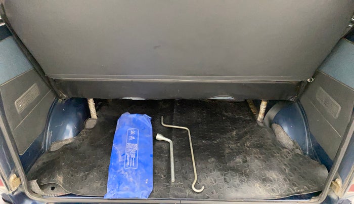 2016 Maruti OMNI E 8 STR, Petrol, Manual, 52,457 km, Boot Inside