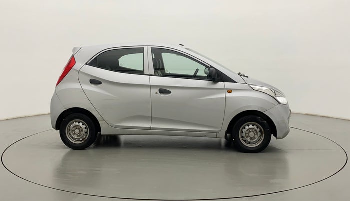 2016 Hyundai Eon ERA PLUS (O), Petrol, Manual, 20,526 km, Right Side View