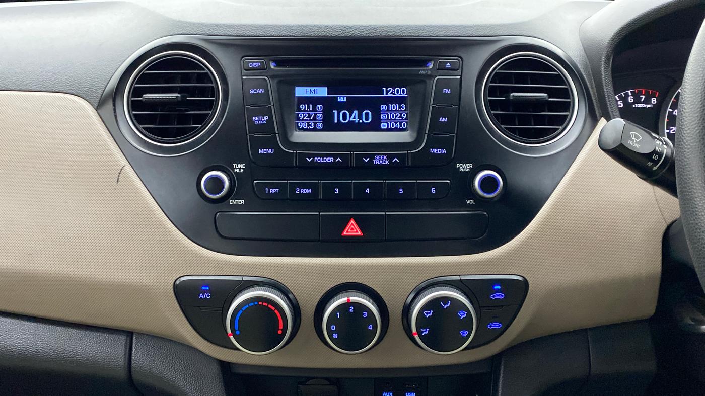 2014 Hyundai Grand i10 SPORTZ 1.2 KAPPA VTVT, Petrol, Manual, 60,509 km, Air Conditioner