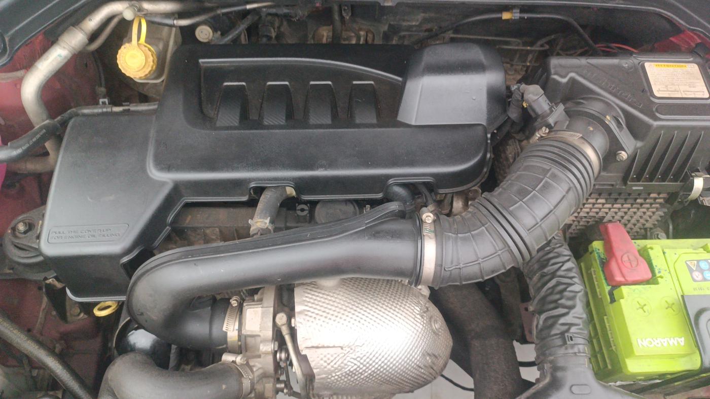 2019 Mahindra XUV300 W6 1.5 DIESEL, Diesel, Manual, 72,584 km, Engine View