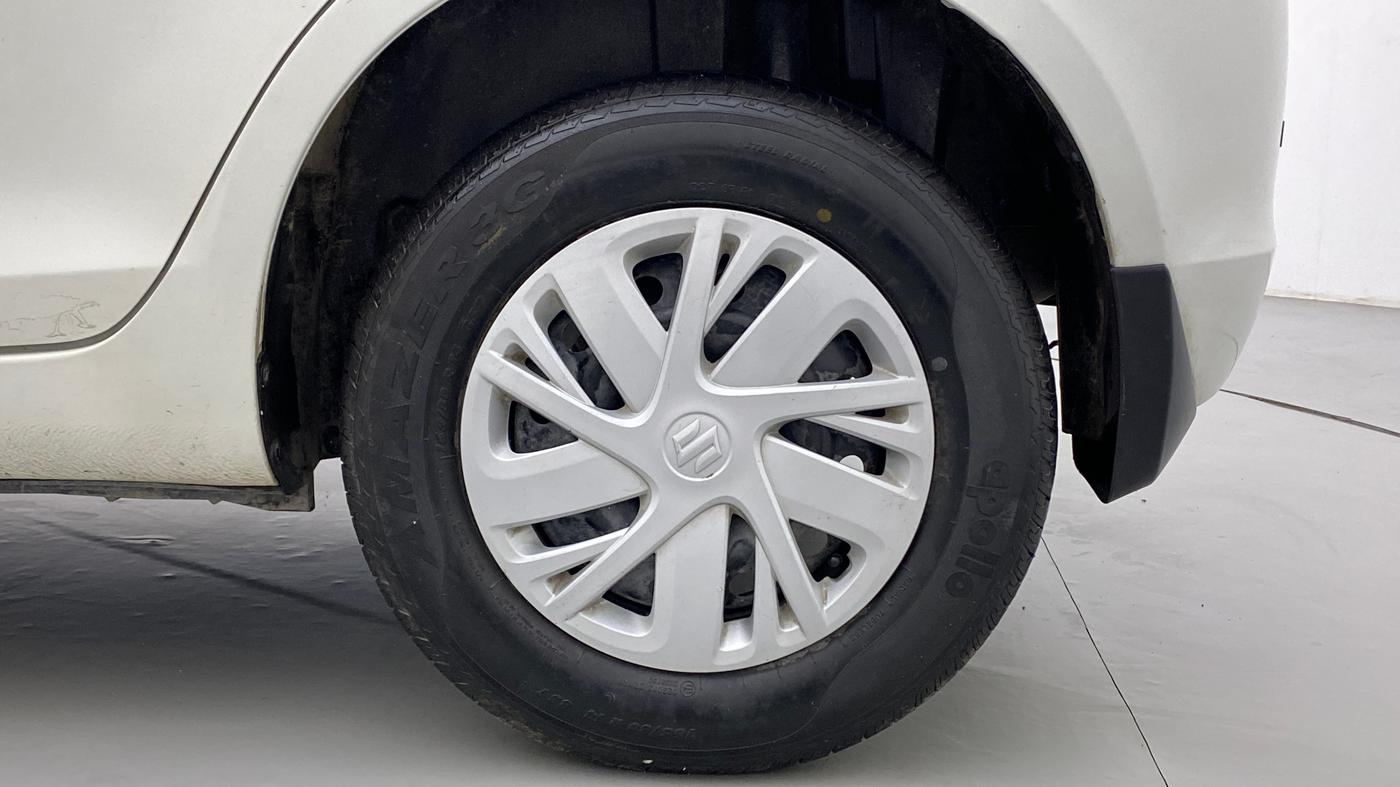 2016 Maruti Swift VXI, Petrol, Manual, 52,900 km, Left Rear Wheel
