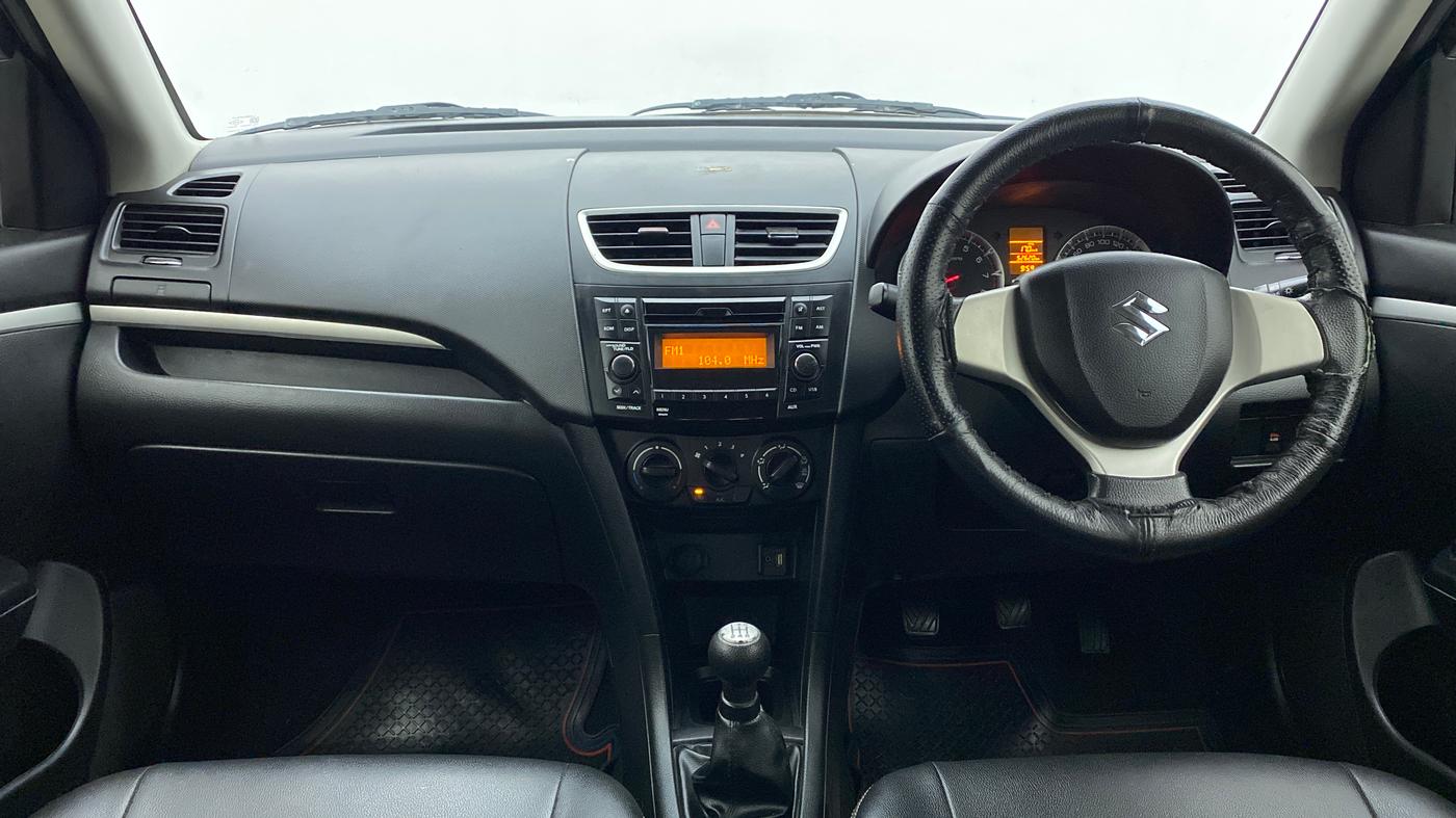 2016 Maruti Swift VXI, Petrol, Manual, 52,900 km, Dashboard