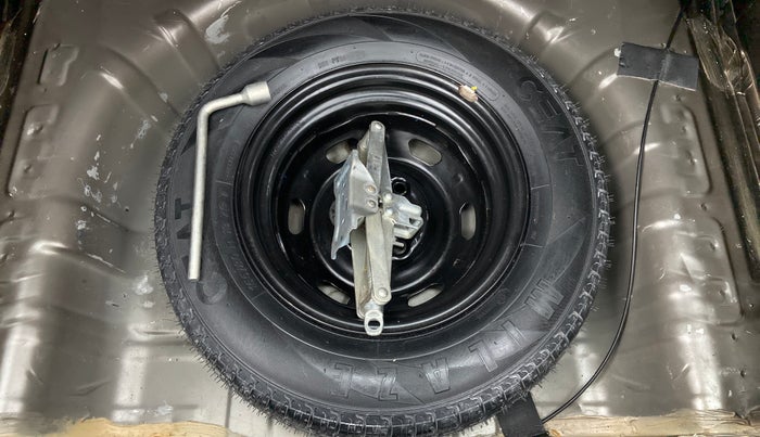 2017 Renault Kwid RXL, Petrol, Manual, 33,233 km, Spare Tyre