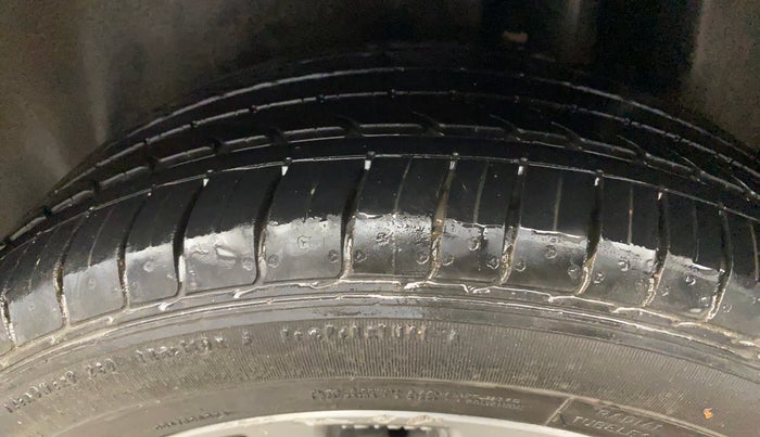 2017 Maruti Ciaz ZXI+, Petrol, Manual, 40,334 km, Left Rear Tyre Tread